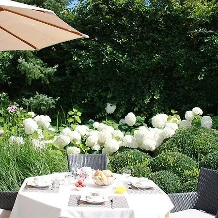 Rose De Chopin Hotel 3*